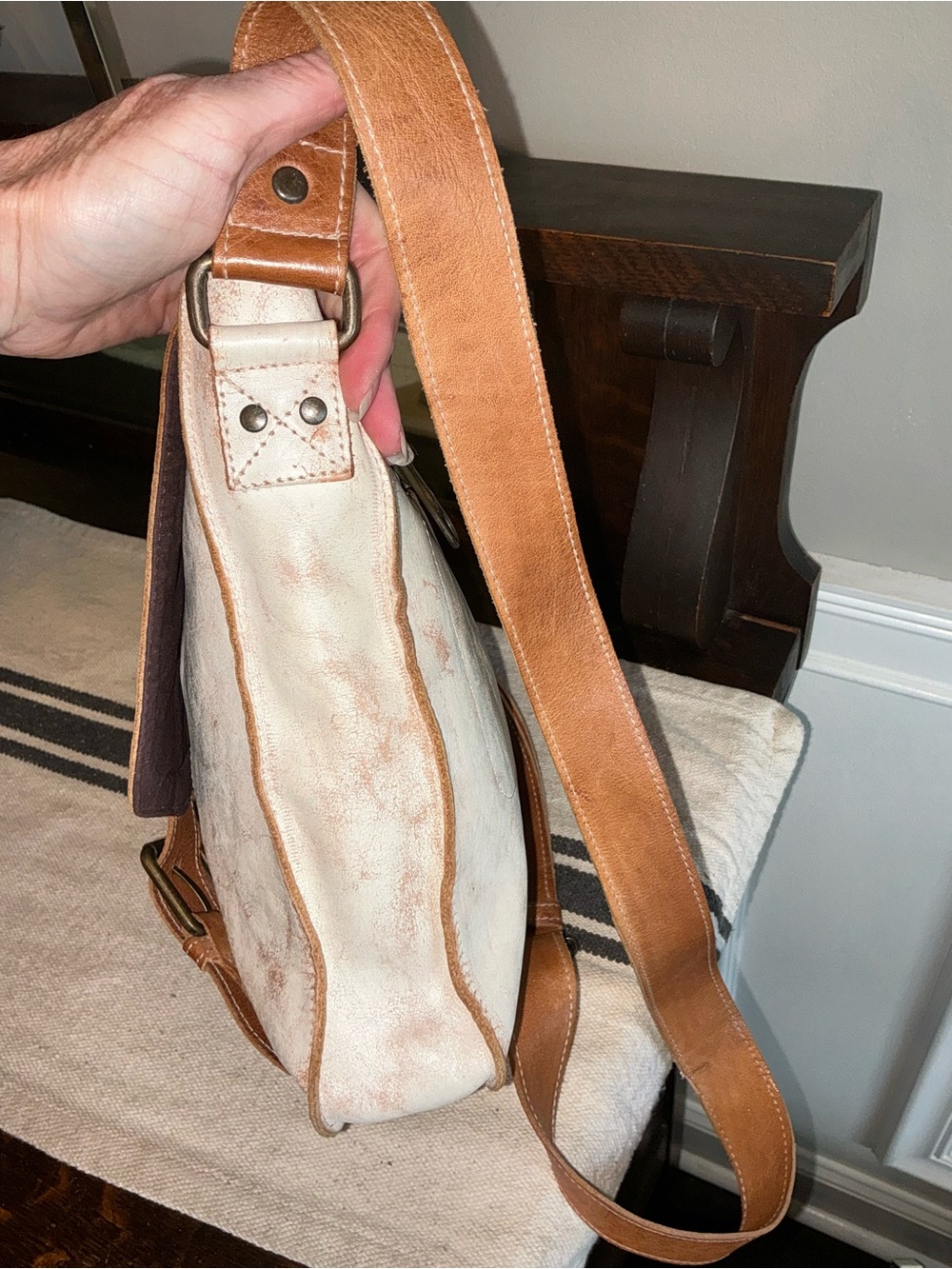 Bed Stu Leather Venice Beach Crossbody Nectar Tan Rustic Retail $240 - Picture 6 of 12